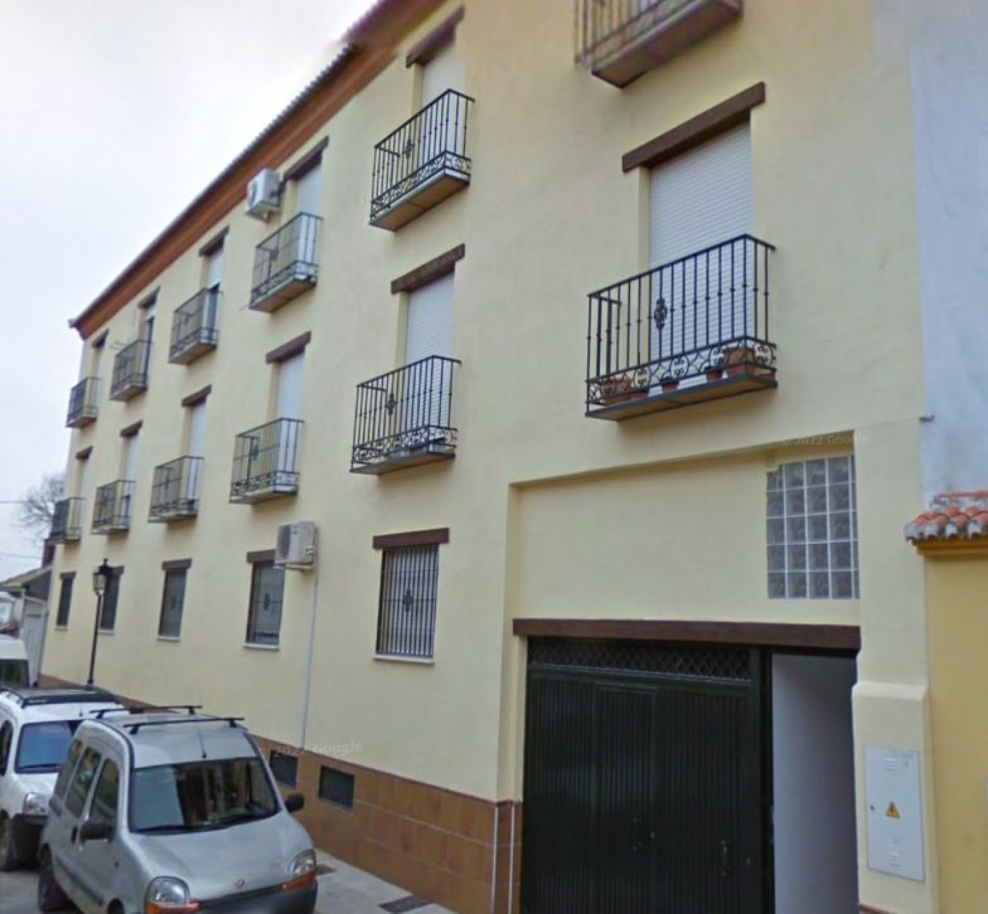 Bank properties in Granada