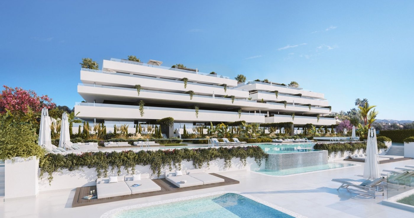 New development of apartments south/southeast orientation in EL Campanario, Estepona in Estepona
