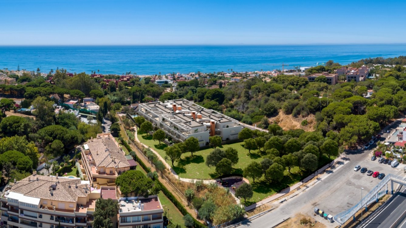 Promoción de viviendas en Elviria Playa, Marbella en Marbella