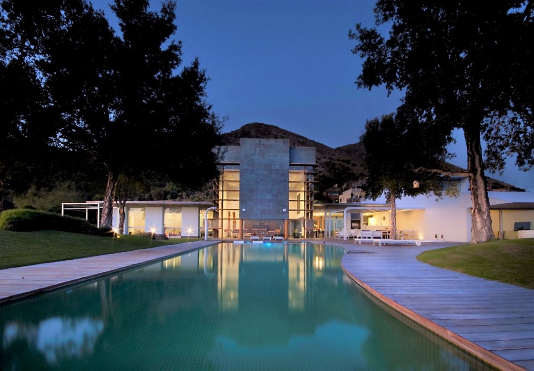 Luxury villa with sea views in El Higueron in Benalmádena 
