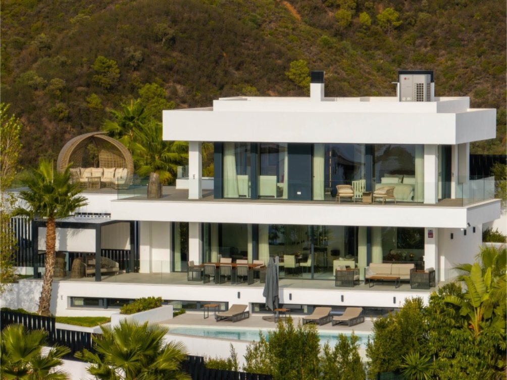 Modern Villa in Nueva Andalucía, Marbella in Marbella
