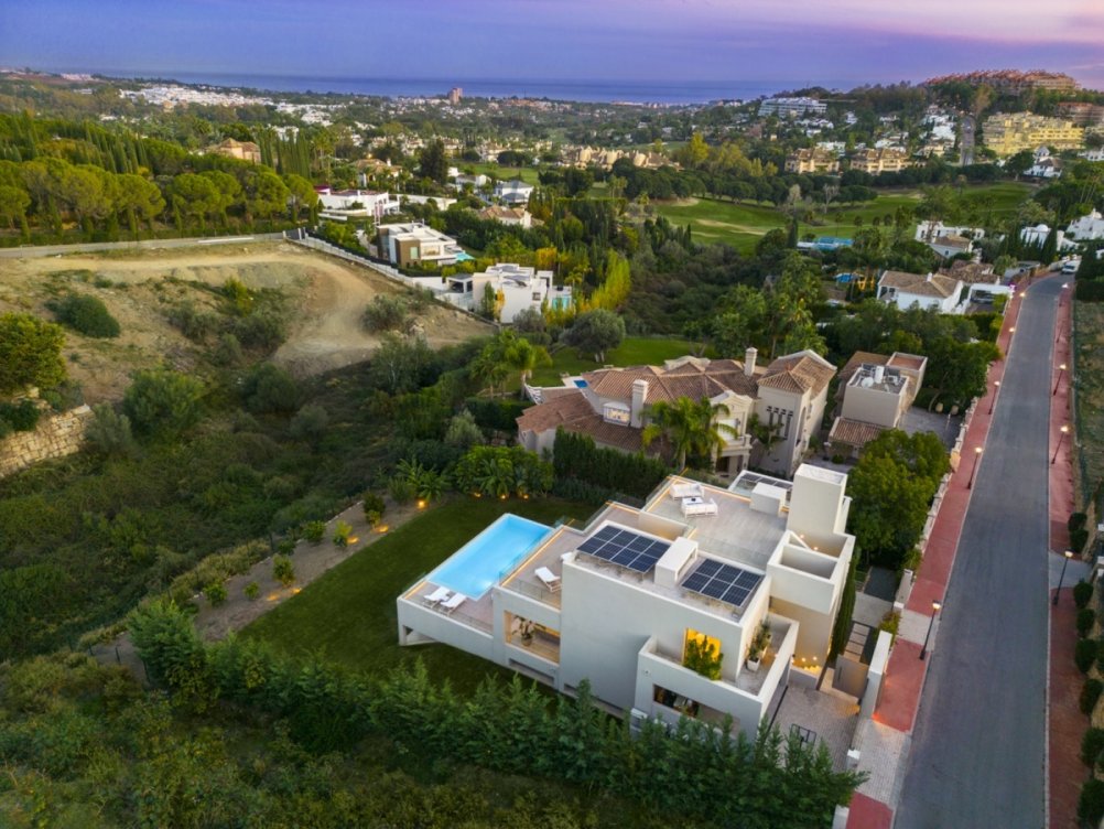 Villa moderna en Nueva Andalucía, Marbella en Marbella