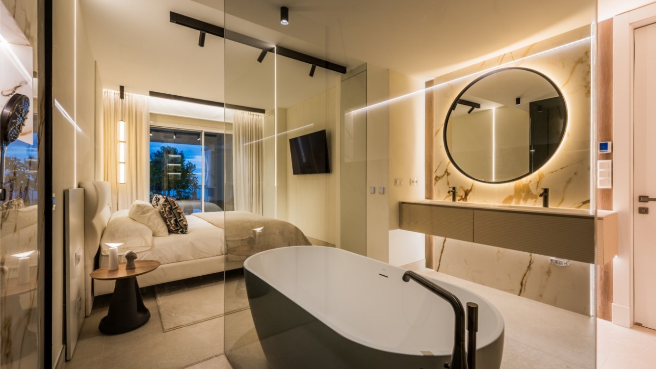 Renovated apartment in Sierra Blanca, Marbella in Marbella