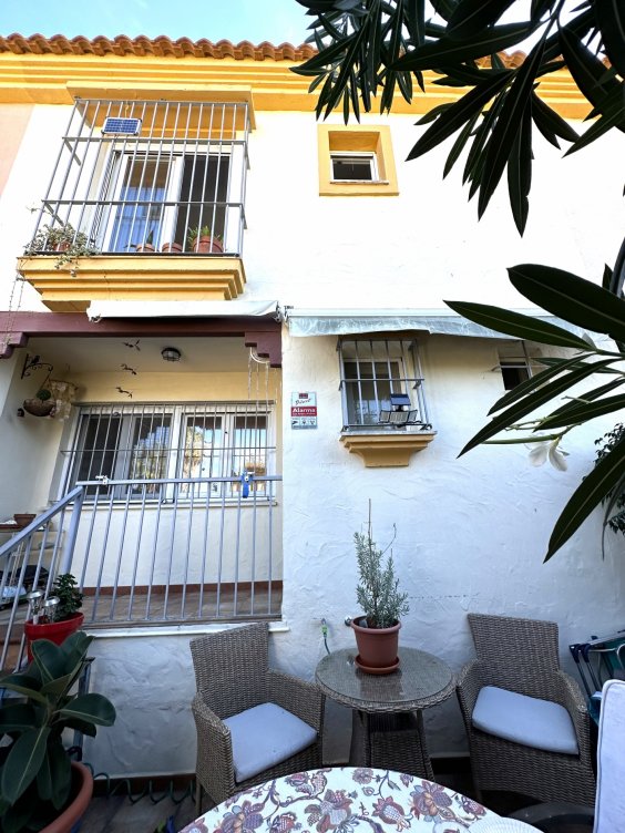 Townhouse for sale in Tarifa in Tarifa