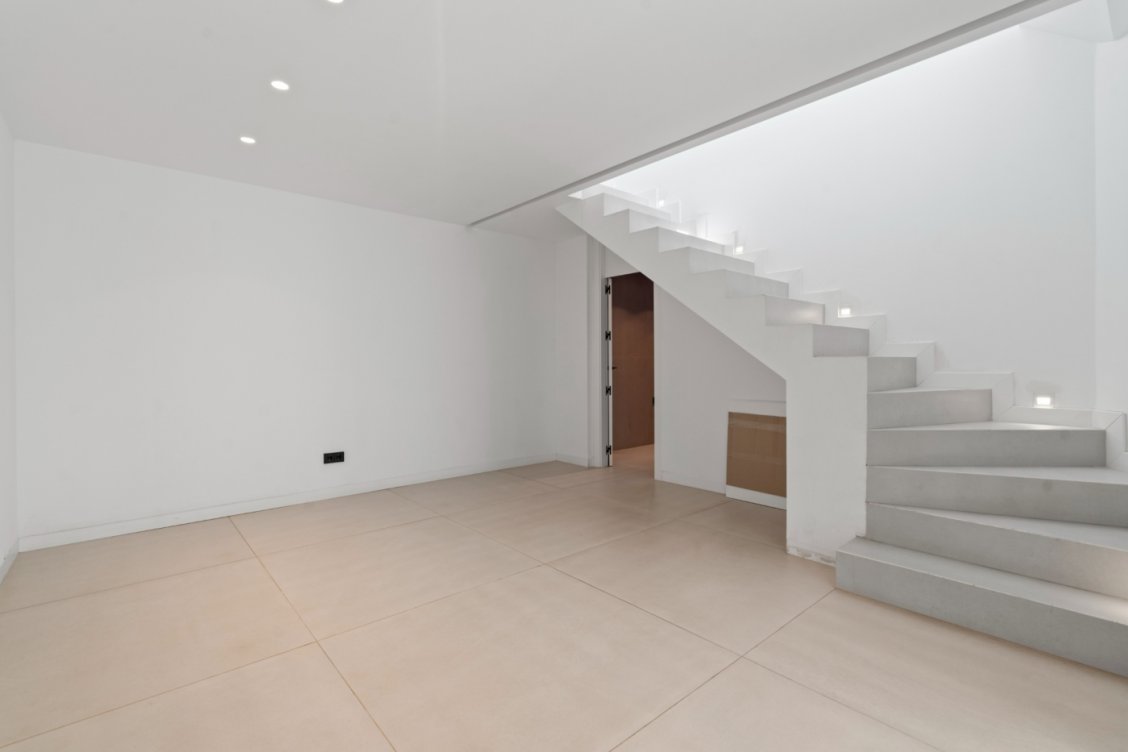 Promoción de apartamentos dúplex en El Paraíso, Estepona en Estepona