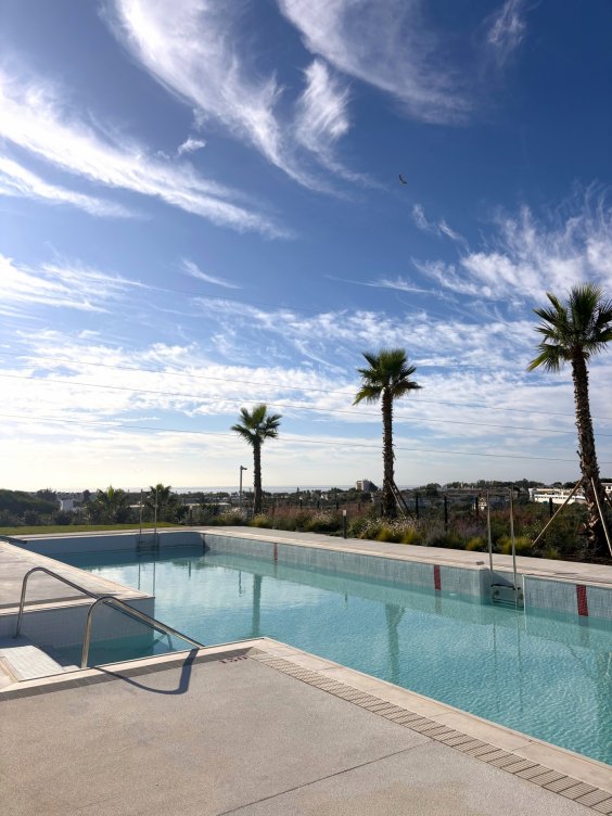 Apartamento de reciente construcción en Estepona en Estepona