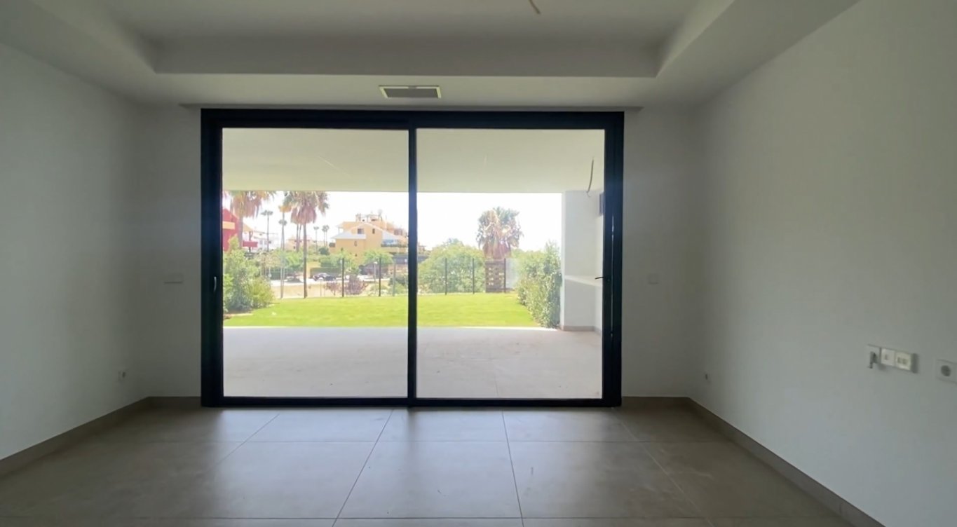 Apartamento de reciente construcción en Estepona en Estepona