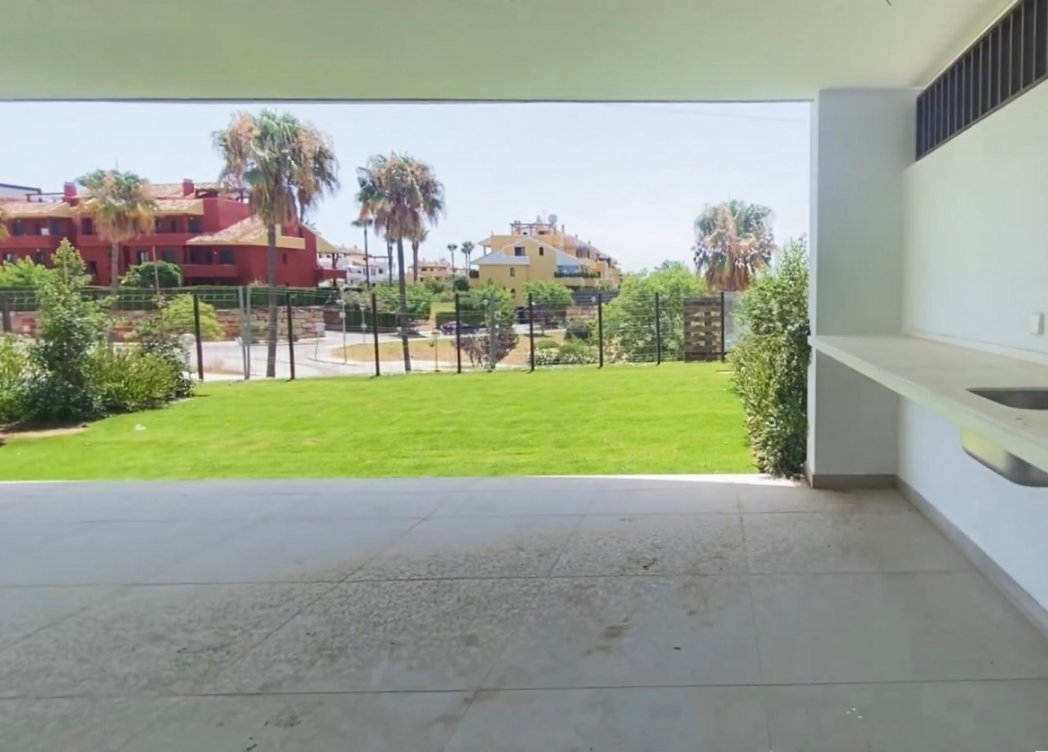 Apartamento de reciente construcción en Estepona en Estepona